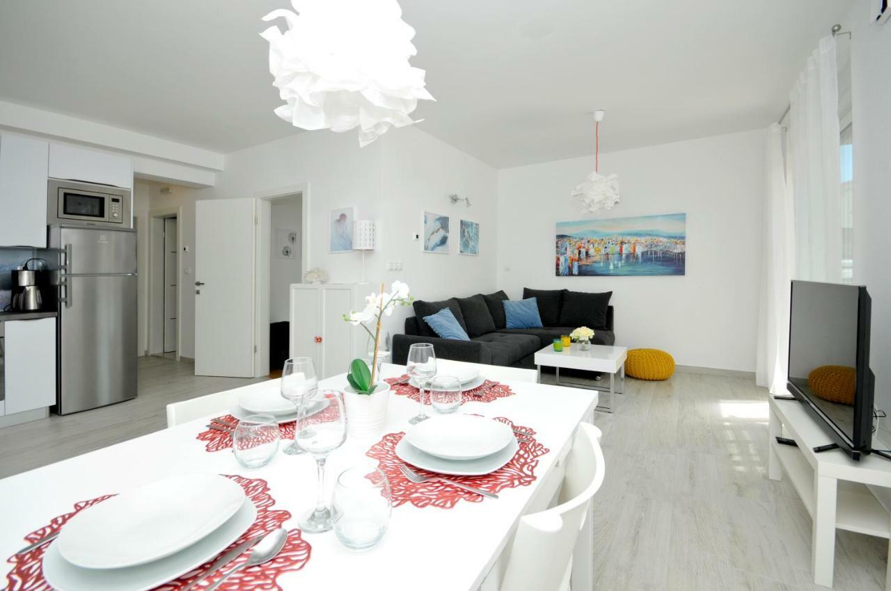 Apartments Town โตรกีร์ ภายนอก รูปภาพ
