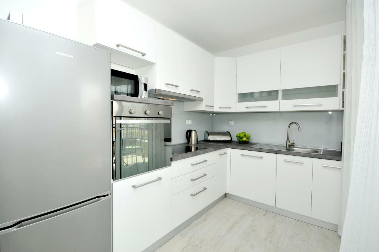 Apartments Town โตรกีร์ ภายนอก รูปภาพ