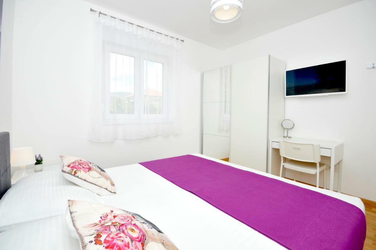 Apartments Town โตรกีร์ ภายนอก รูปภาพ