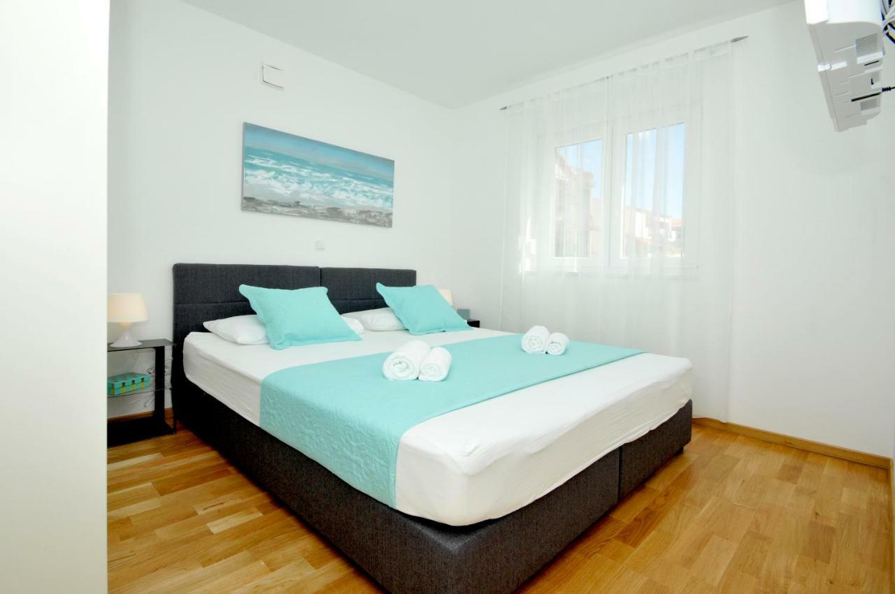 Apartments Town โตรกีร์ ภายนอก รูปภาพ