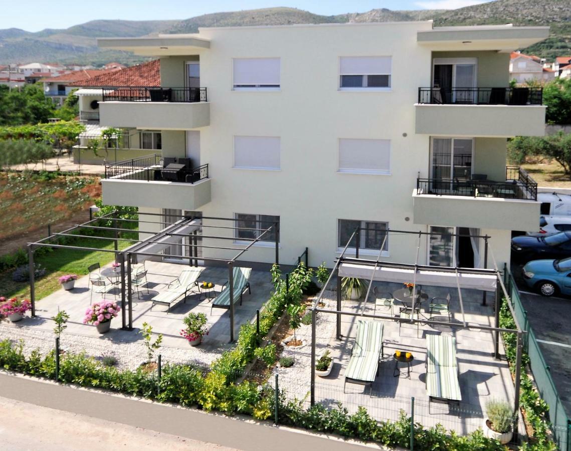 Apartments Town โตรกีร์ ภายนอก รูปภาพ